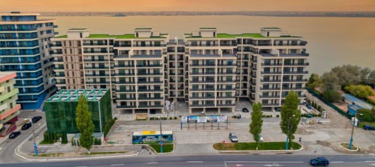 Kitty Studio Sunset Lake Apartment Mamaia Exterior foto